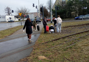 Uczniowie biorący udział w akcji