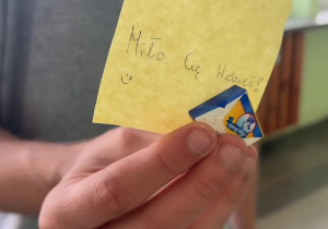 Karteczka z napisem miło Cię widzieć