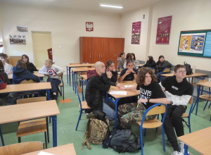 Uczestnicy konkursu rozwiązują zadania