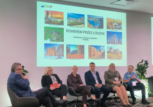 Uczestnicy debaty podczas Konferencji ROTWŁ - "Rowerem przez Łódzkie"
