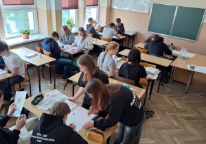 Uczniowie biorący udział w wydarzeniu